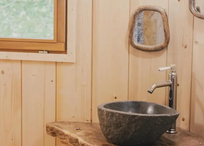 La Cabanoun, Perchee Vue * Coudures