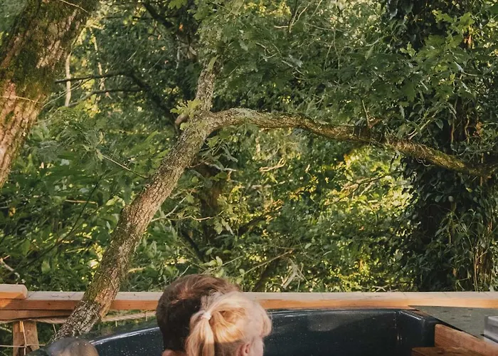 אוהל מפואר La Cabanoun, Perchee Vue Coudures