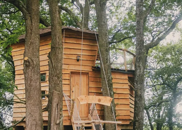 אוהל מפואר La Cabanoun, Perchee Vue Coudures